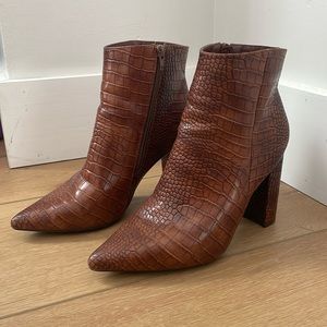 EUC brown snakeskin booties size 9